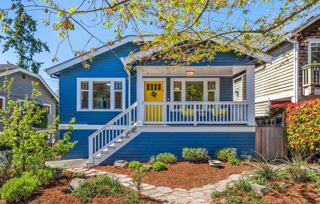 5bd/2.75ba Seattle Home