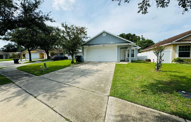 Beautiful 3br 2ba fenced home!