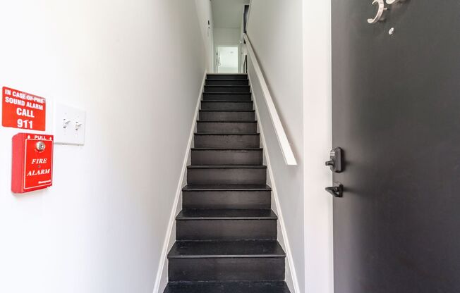 1 bed, 1 bath, 457 sqft, $1,345, Unit 33