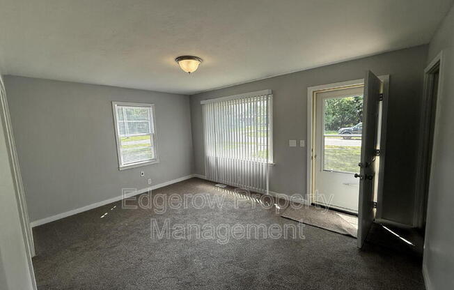 359 MAJESTIC ST SE