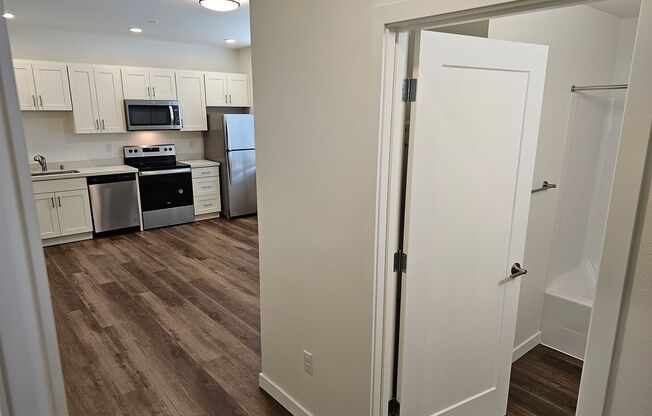 1 bed, 1 bath, 355 sqft, $1,200, Unit 101