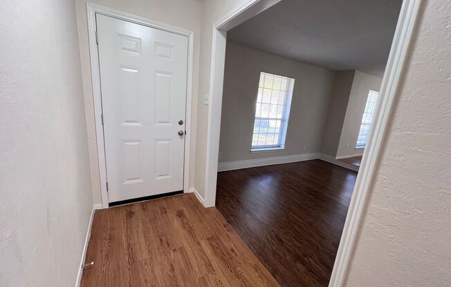 4 Bedroom 2 Bathroom in Northwest Houston Now Available