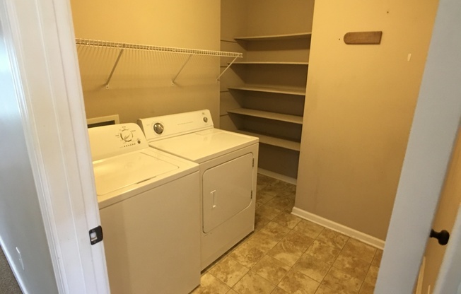 3 beds, 2 baths, $1,800