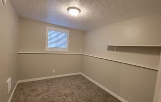 Studio, 1 bath, 550 sqft, $1,000