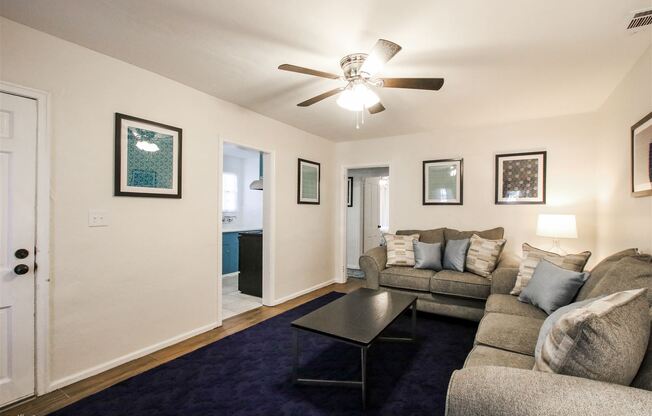 1319 East 53rd Street