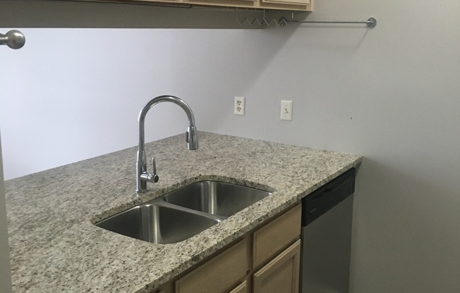 1 bed, 1 bath, $1,095