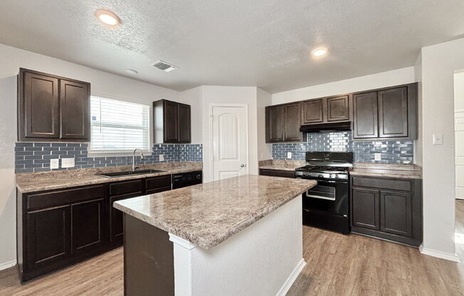 8229 ROCKY PEBBLE