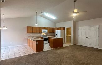 3 beds, 2 baths, $1,650