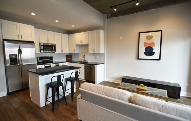 1 bed, 1 bath, 673 sqft, $2,700, Unit 3833-613