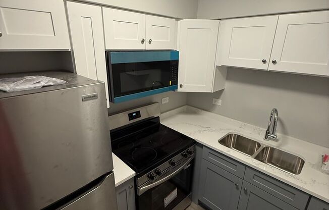 1 bed, 1 bath, $1,750, Unit 206
