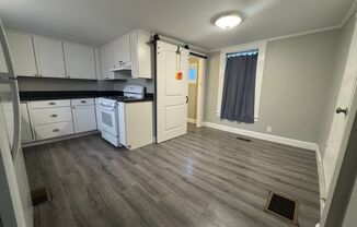 2 beds, 1 bath, 1,000 sqft, $1,600, Unit A