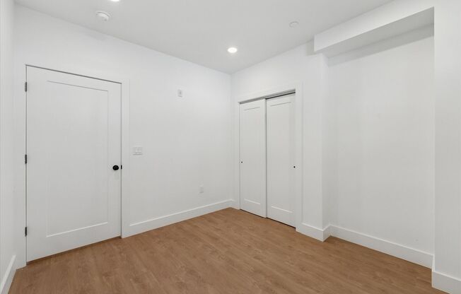 2 beds, 2 baths, 900 sqft, $1,422, Unit 103
