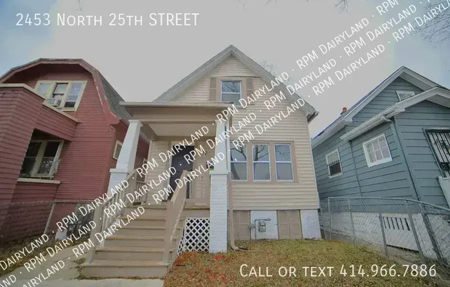 2453 N 25 ST