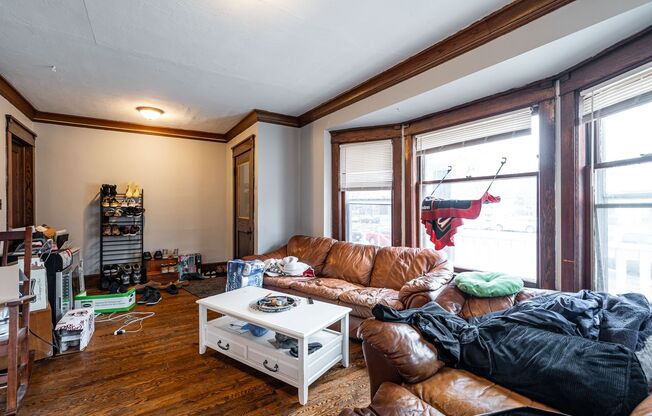 1831 Kenwood Rare Lower across from UWM