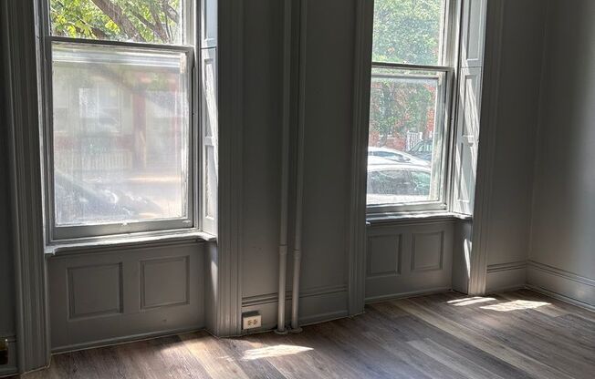 1st Floor 2 Bedroom Apartment-York City SD