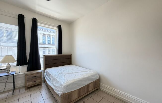 Studio, 1 bath, $1,195, Unit 46
