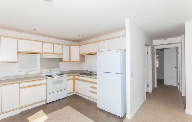 1 bed, 1 bath, $2,400, Unit APARTMENT 82