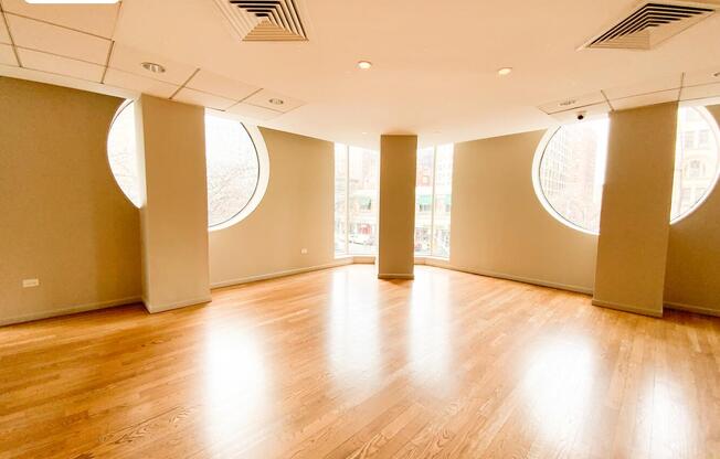 1 bed, 1 bath, 780 sqft, $5,000, Unit 7I