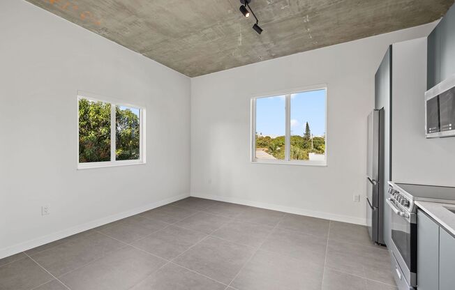 1 bed, 1 bath, 475 sqft, $2,315, Unit 305