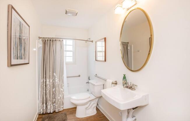 3 beds, 2 baths, 1,561 sqft, $2,015