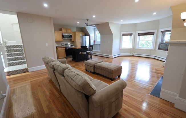 318 TAPPAN ST