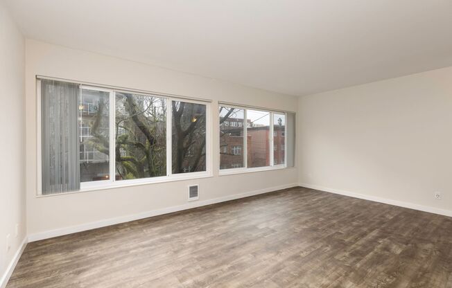 1 bed, 1 bath, 597 sqft, $1,895, Unit 404