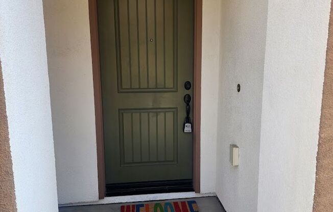 Gorgeous Temecula Townhome with 2 Car Garage and Solar!