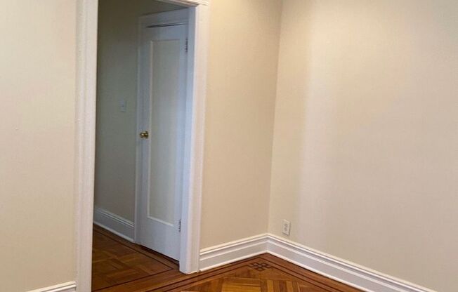 864 - Victoria Grande, LLC