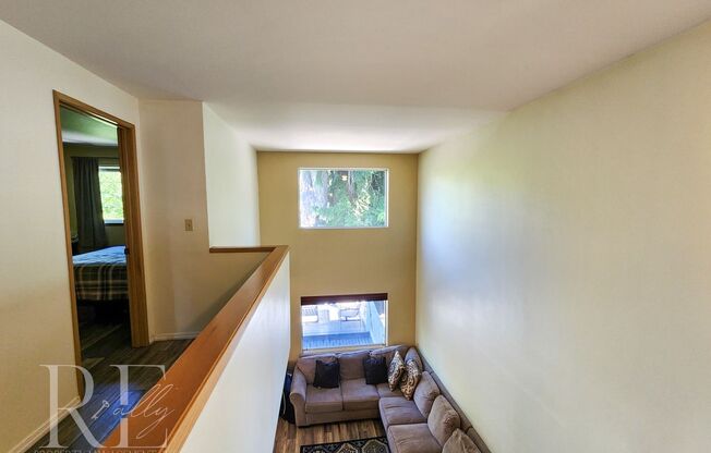 Inviting Vaulted 2-Story