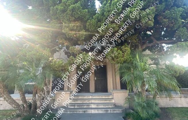 1555 LINDEN AVE