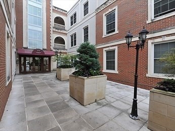 1 bed, 1 bath, 689 sqft, $2,600, Unit 11