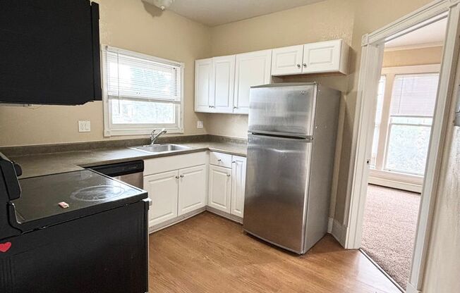 2 beds, 2 baths, $1,295, Unit 206