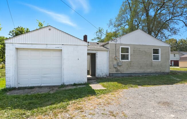 NEW LISTING! 2 BEDROOM HOME