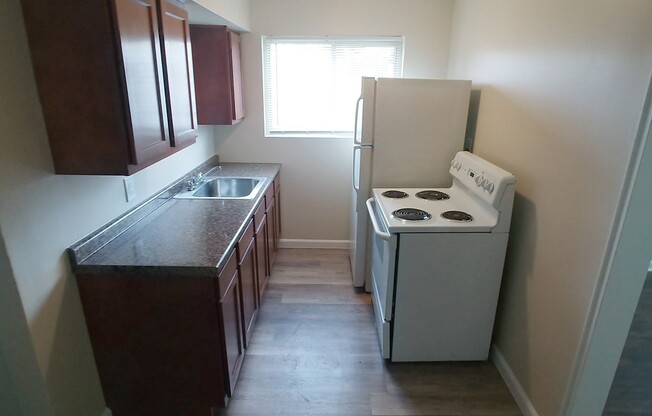 1 bed, 1 bath, 750 sqft, $900, Unit Apt 2