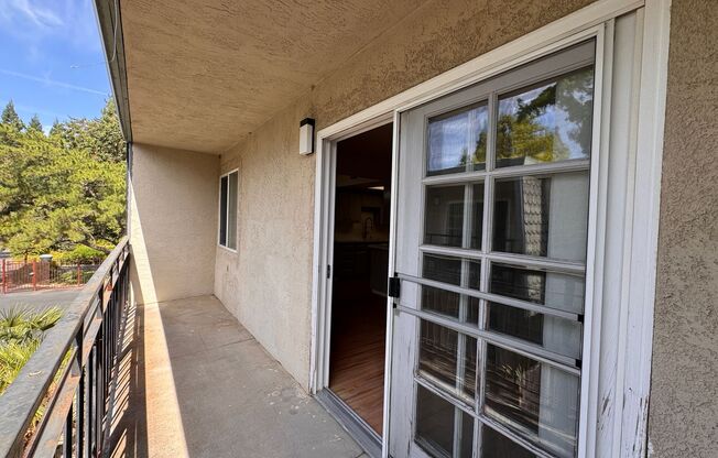 541 - 551 Morse Ave - Laurelwood