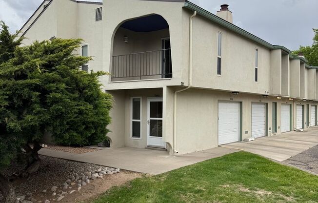 Townhouse in Little Turtle with Garage