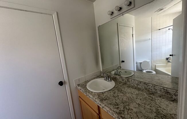 Studio, 1 bath, 432 sqft, $895, Unit 64