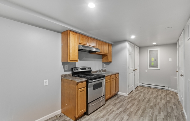 1005 N ARLINGTON AVE