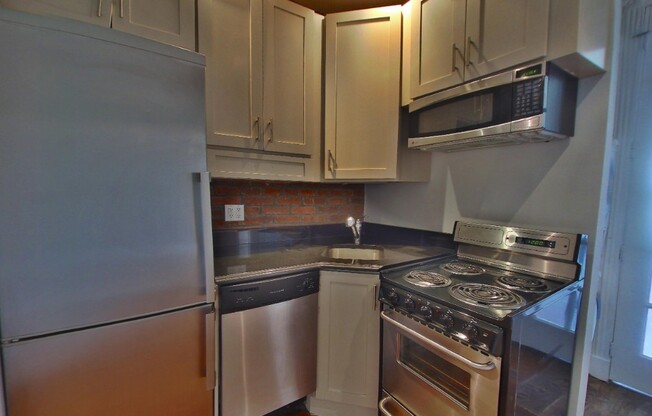 450 W 50th St