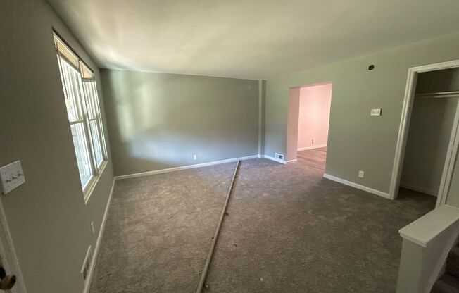3 beds, 1 bath, $1,995