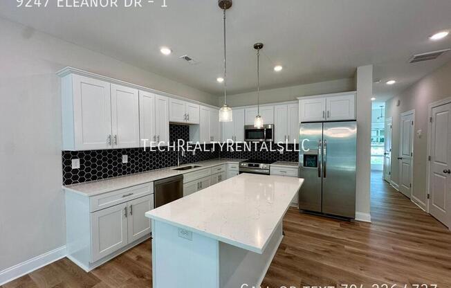 9247 ELEANOR DR