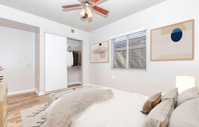 2 beds, 1 bath, 780 sqft, $1,275, Unit 1-236