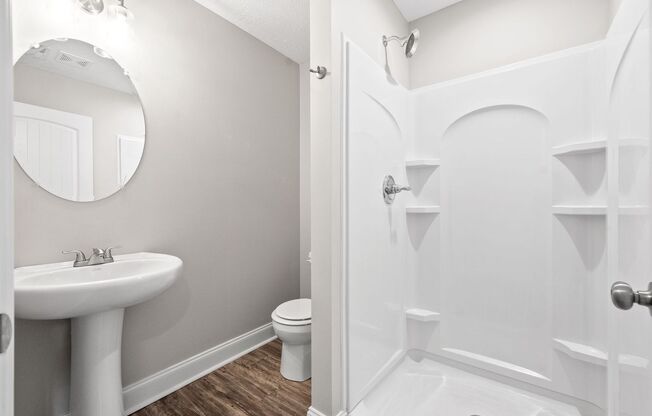 3 beds, 3 baths, $1,425, Unit # 201