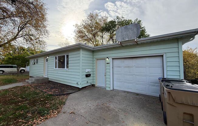 3 Bedroom Home - 3 Car Garage