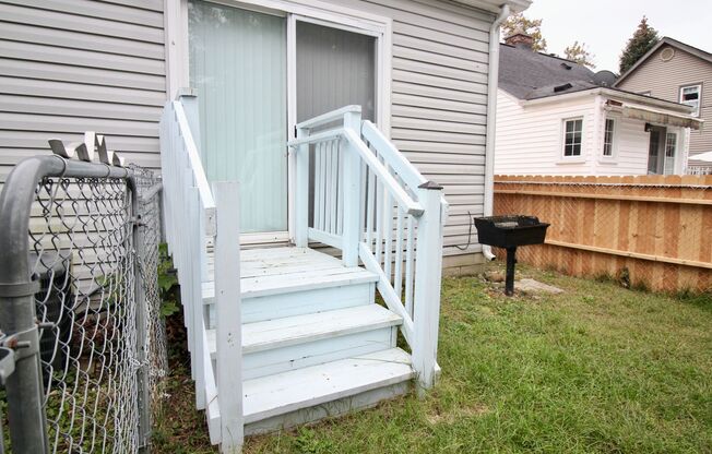 3 bed 1 bath bungalow with garage and basement