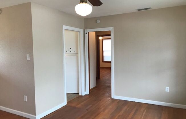 3 beds, 1 bath, $1,195