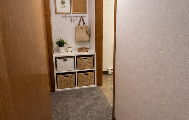 Studio, 1 bath, 500 sqft, $650, Unit 212