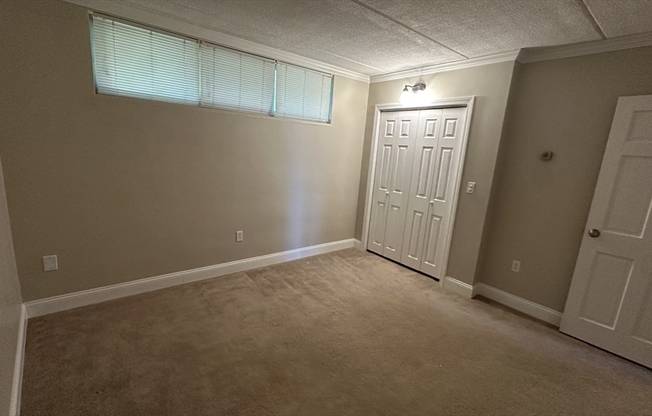 2 beds, 1 bath, 833 sqft, $2,800, Unit 705