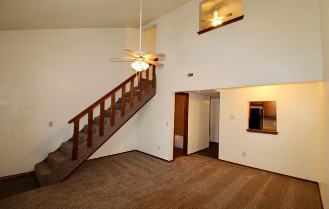 2 beds, 1 bath, 850 sqft, $850, Unit 11B