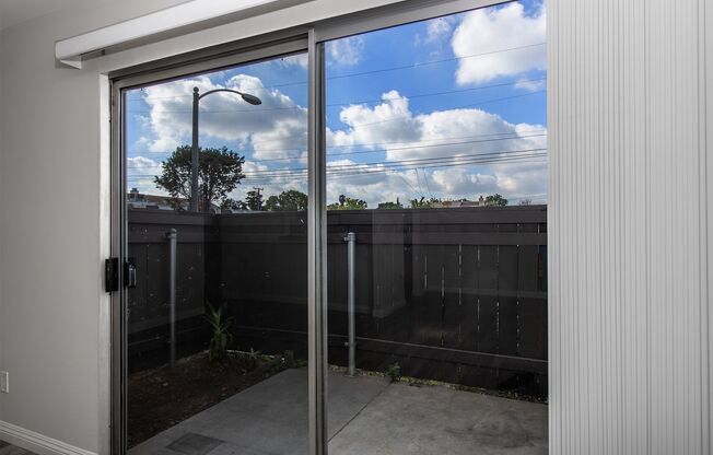 2 beds, 1.5 baths, 990 sqft, $2,395, Unit 241